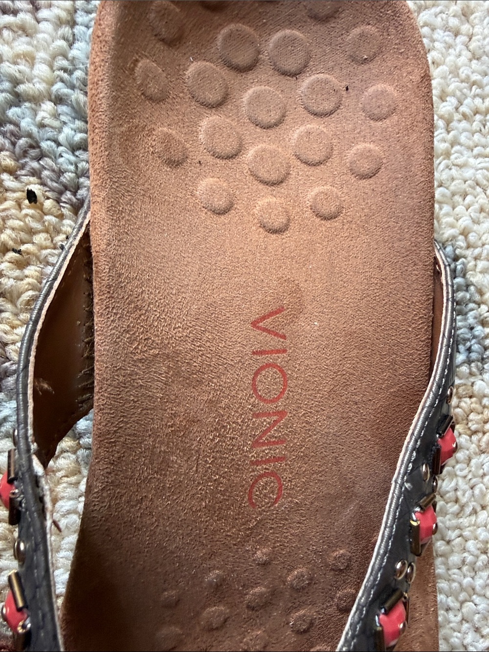 Vionic Floriana Brown Orthotic-Style Sandal Thongs with Bead Accents - Picture 4 of 9